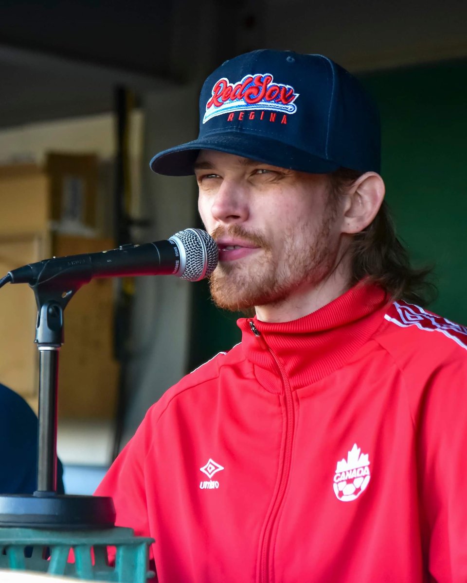 SeanKleisinger's tweet photo. 100 game mark as the Public Address announcer for the @ReginaRedSox 

📷 @WandaHarron https://t.co/ab8plInFXE