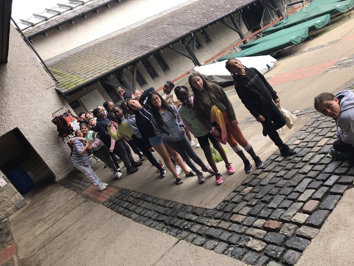 Sacred Heart Y6 tweet media