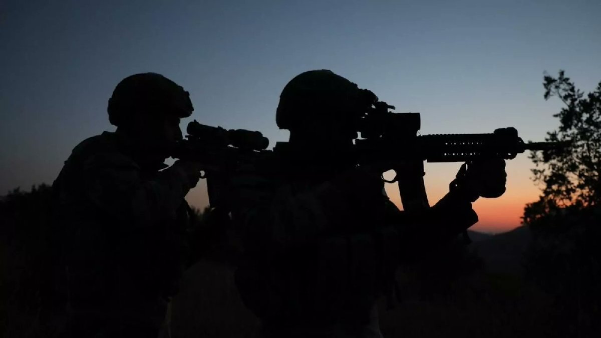 wwpressco's tweet photo. Milli Savunma Bakanlığı (MSB), Zeytin Dalı ve Fırat Kalkanı bölgelerinde saldırı girişiminde bulunan '20 PKK/YPG'li teröristin etkisiz hale getirildiğini' duyurdu. https://t.co/aJplTSQhFx