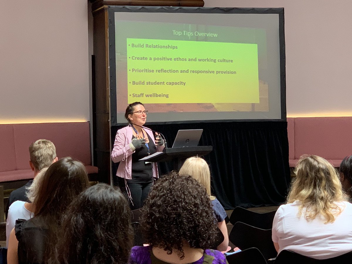 ruthannebaxter's tweet photo. Dr Deborah Holt, Director of Quality Assurance & Enhancement & Lecturer in #mentalhealth & #wellbeing, @MorayHouse engaging the delegates at our #THRIVENetwork event @StCeciliasHall on the inter-connectedness of student & staff wellbeing for a flourishing #university community https://t.co/6MfIDx5ZM6