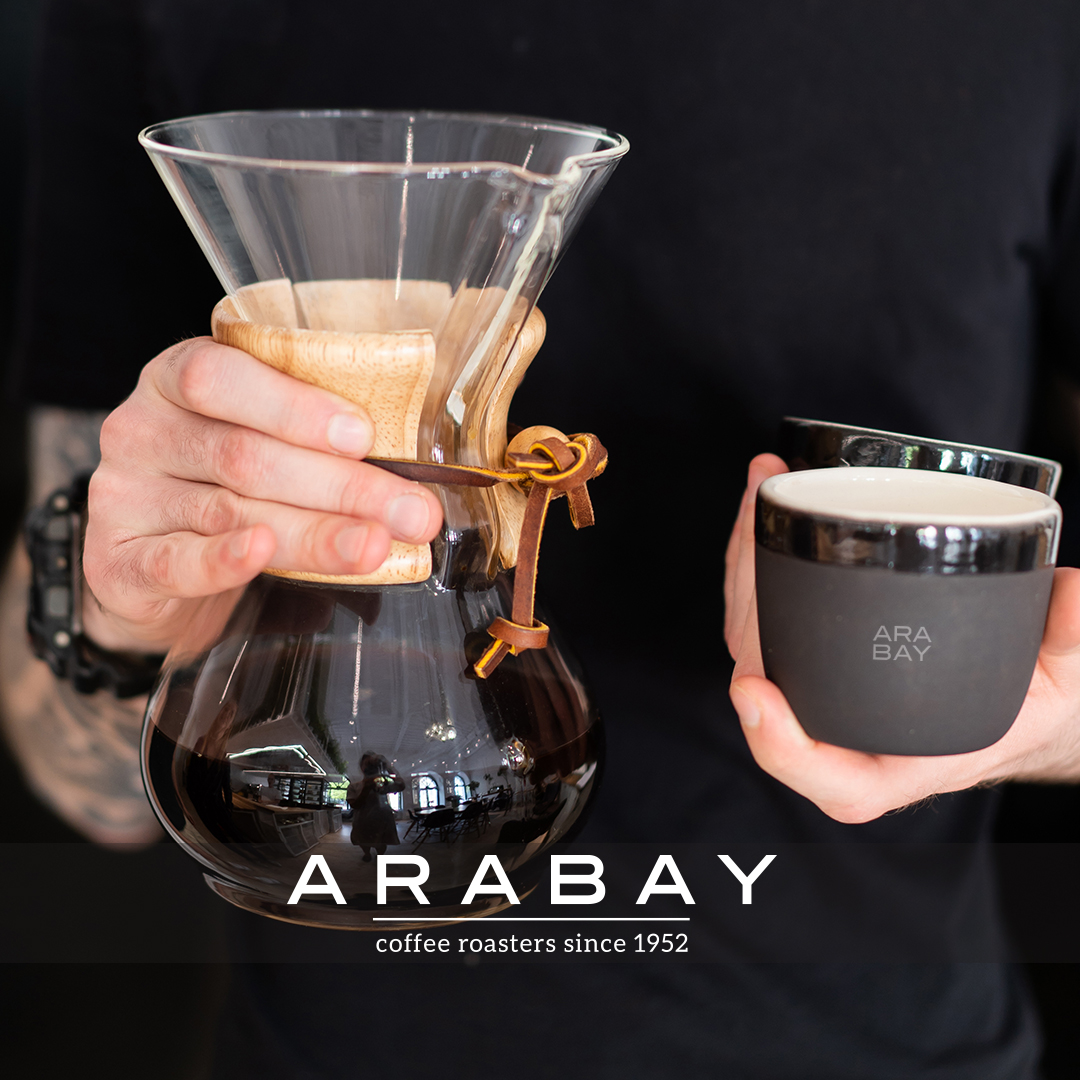 ArabayCoffee's tweet photo. Para iniciarte en el mundo #specialtycoffee: además de con nuestro curso barista, lo ideal es empezar con una cafetera de nuestra #ArabayStore. Puedes elegir entre cafeteras de goteo, espresso, superautomáticas, italianas, de émbolo, para #coldbrew, de sifón…
#chemex https://t.co/p2bf7YEFAj