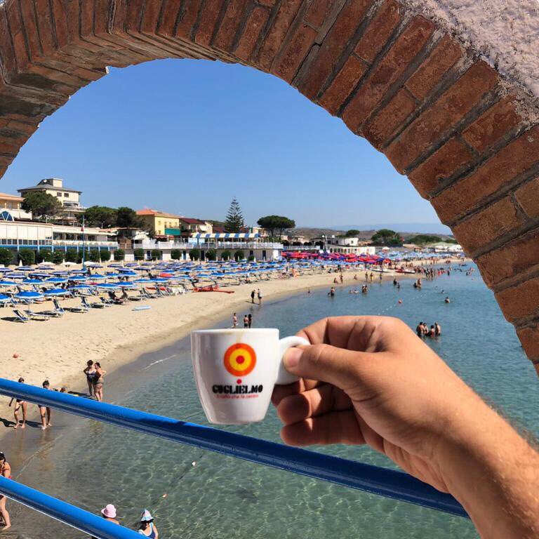 CaffeGuglielmo's tweet photo. Buongiornissimo è il caso di dire ☀️🌊☕️ #Copanello https://t.co/0m9QNvubzI