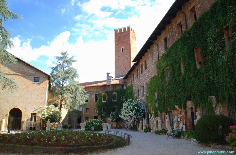 Te descubrimos #Vicenza, la ciudad de Palladio. @Italia @Italia_espanol @TurismoVeneto janonautas.com/ver-vicenza-la…