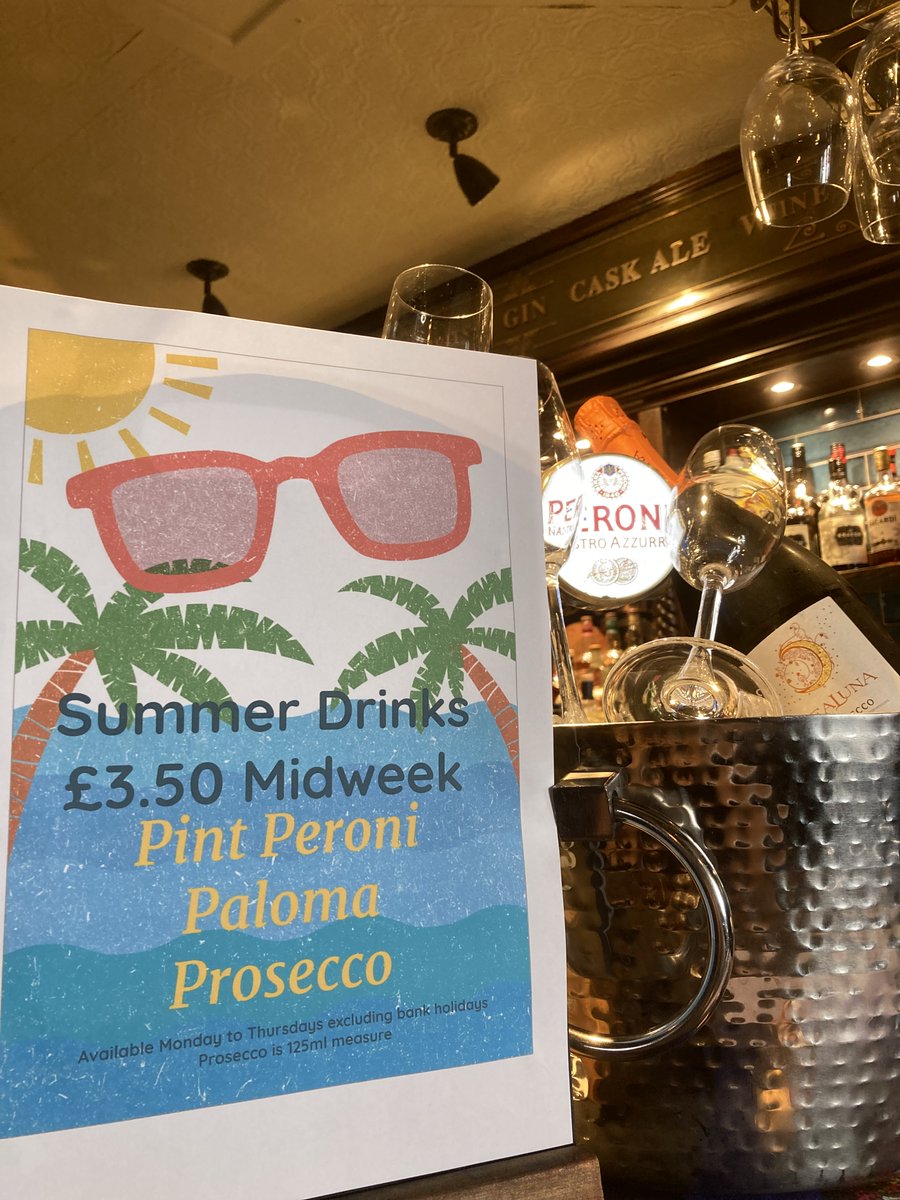 EndEdinburgh's tweet photo. It’s a wonderful Wednesday so why not come and join us to make it even better…
Come and try a Paloma cocktail - the taste of summer - or a pint of Peroni or a glass of Prosecco for just £3.50.
A right royal offer on the Royal Mile https://t.co/5lEuWTLwfY