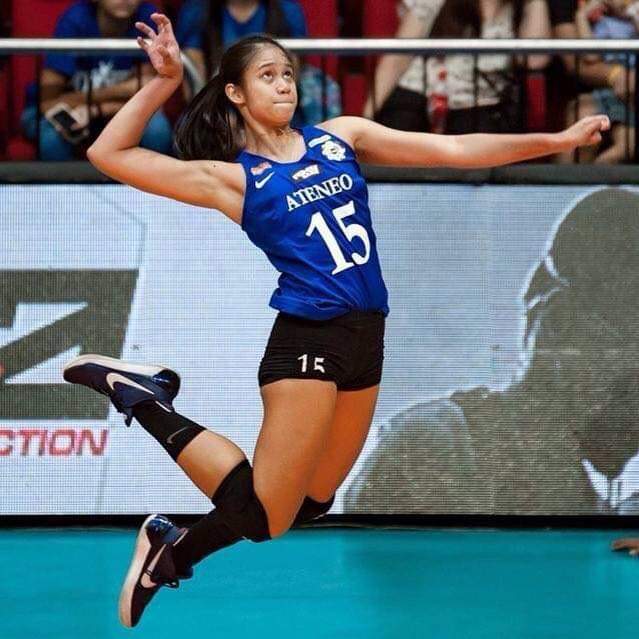 doseofjhobea's tweet photo. “look at the leap, the form, the elevation. poetry in motion” 🦅 https://t.co/8NAH5MMbSI