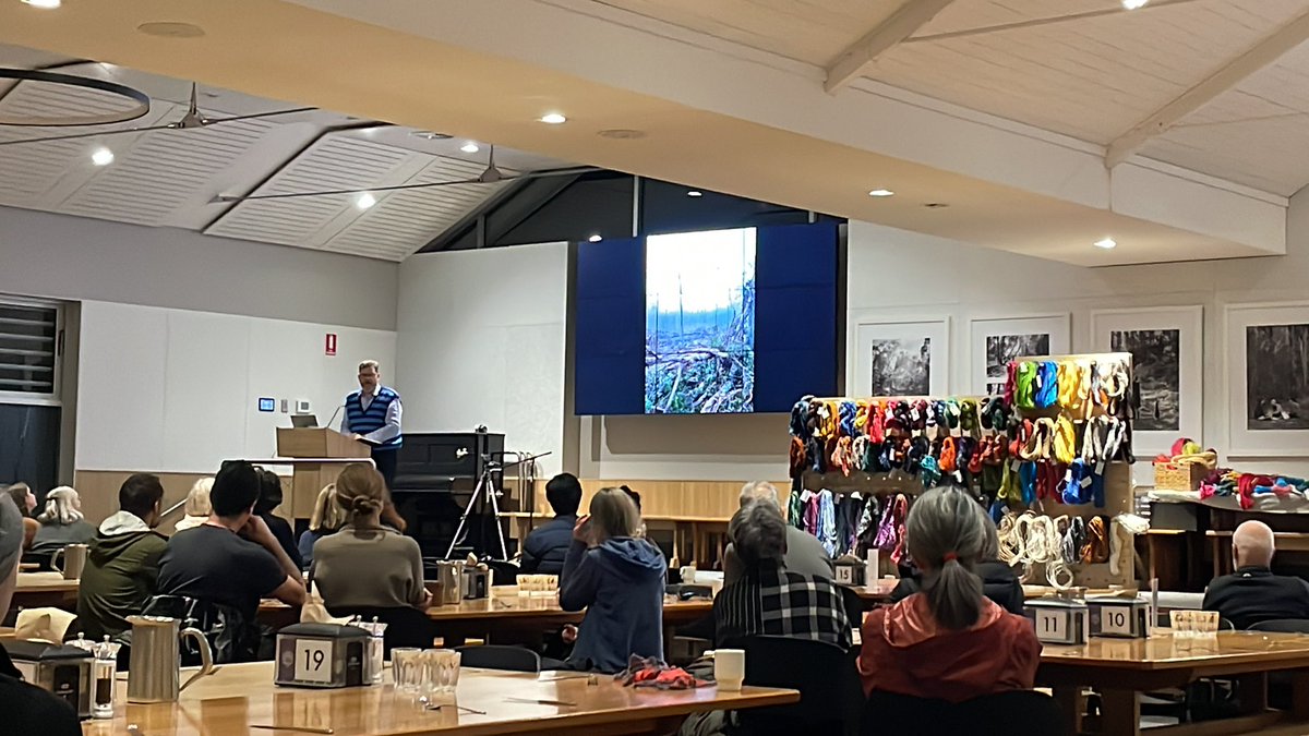 And now, Phillip Edwards - extolling the virtues of letting the material teach and guide us - and the benefits of being a life-long learner! Landscape as a metaphor for the human condition… and a form of mindfulness. Thank you for such generous and open sharing 🙏🏻