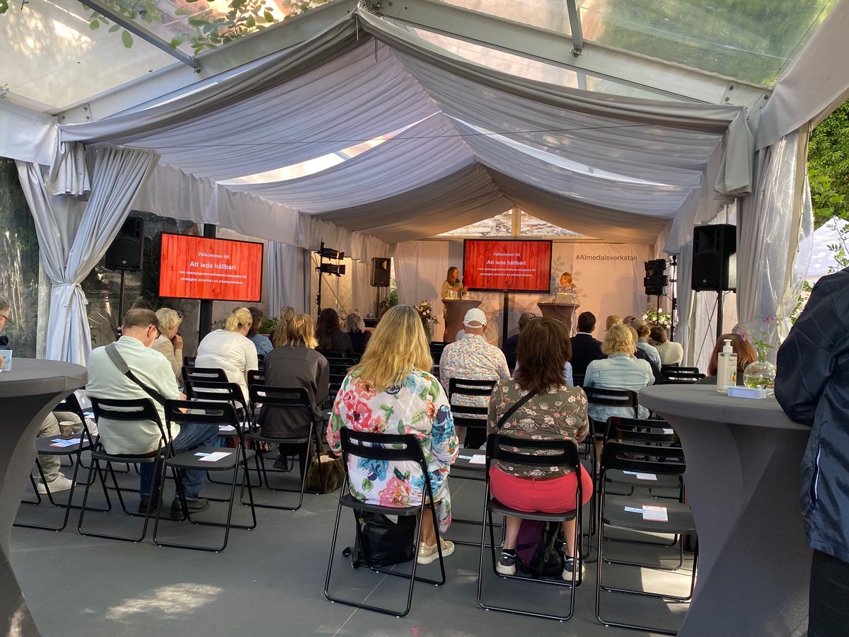 Afa Försäkring (@afaforsakring) on Twitter photo Onsdagen i #almedalsverkstan: Vi är igång med seminarium om hållbart ledarskap. Klockan 10 pratar vi hållbart arbetsliv med bla Lars Stjernqvist (kansliet för hållbart arbetsliv), <a href="/CarinaLindfelt/">Carina Lindfelt</a> (<a href="/svnaringsliv/">Svenskt Näringsliv</a>), @carolinebolsson (<a href="/SKR_se/">SKR</a> ), <a href="/ingelskog/">Johan Ingelskog</a> (@FacketKommunal) m fler. Onsdagen i #almedalsverkstan: Vi är igång med seminarium om hållbart ledarskap. Klockan 10 pratar vi hållbart arbetsliv med bla Lars Stjernqvist (kansliet för hållbart arbetsliv), <a href="/CarinaLindfelt/">Carina Lindfelt</a> (<a href="/svnaringsliv/">Svenskt Näringsliv</a>), @carolinebolsson (<a href="/SKR_se/">SKR</a> ), <a href="/ingelskog/">Johan Ingelskog</a> (@FacketKommunal) m fler.