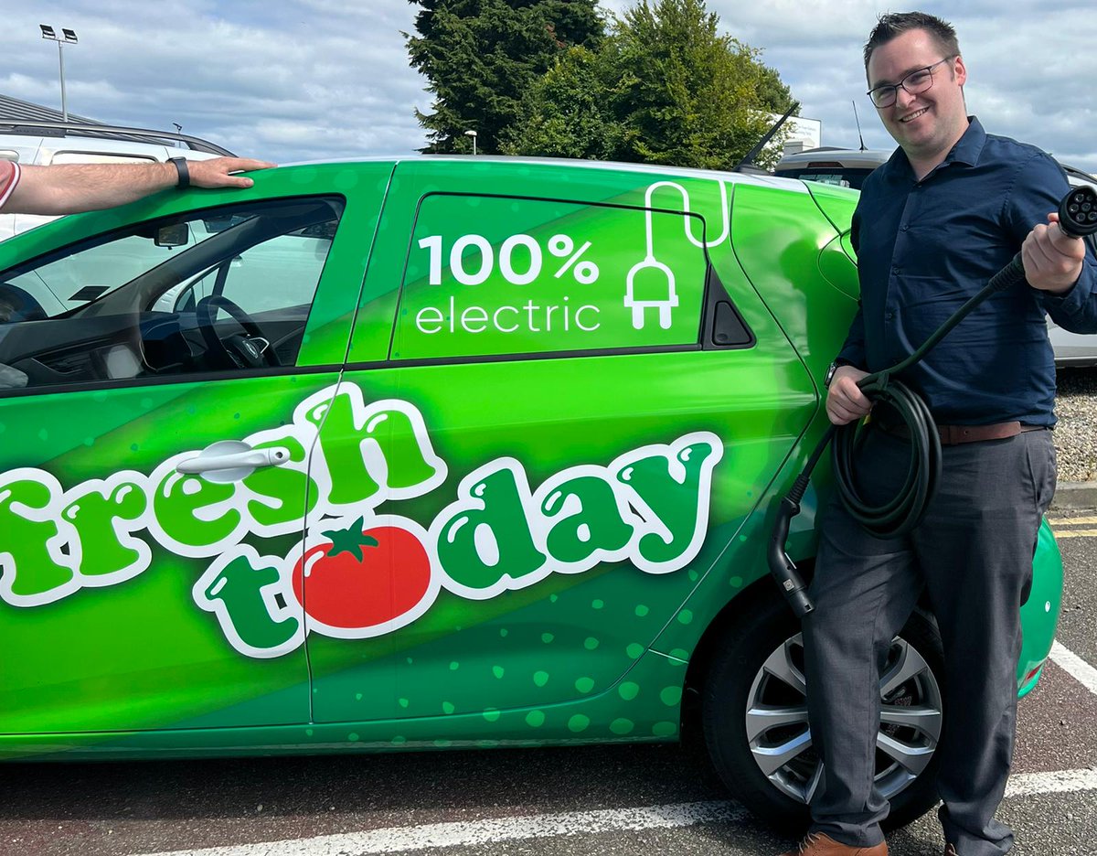 FreshtodayL's tweet photo. We are thrilled to be the first lunch company to go electric! Thank you to Kyle and all the team at @RenaultWexford as well as Eugene and the team at Crosbie Brothers Ltd for doing such a great job on the wrap! #ElectricVehicles #Sustainability https://t.co/GftwTwkUnR