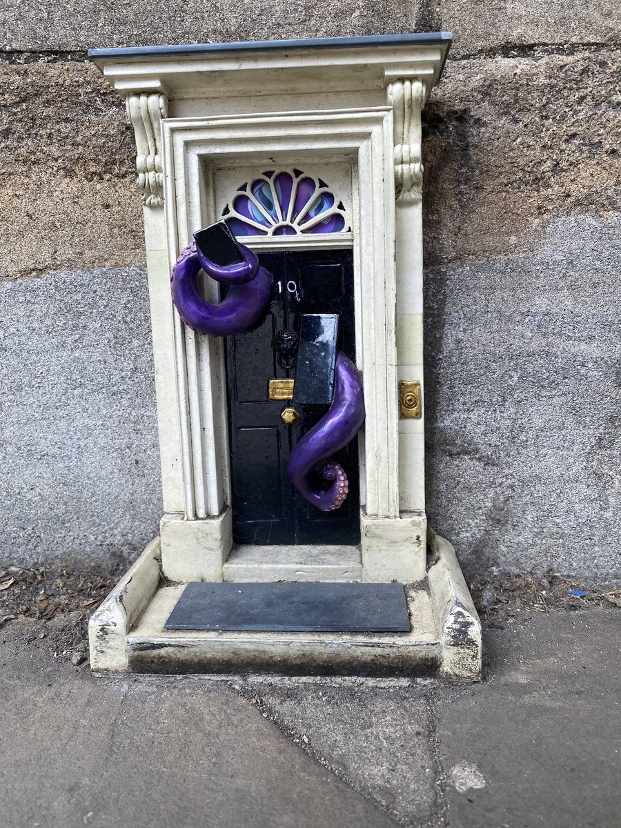 Inexplicably moved to post this bit of monstrous miniature street art we spotted the other day.