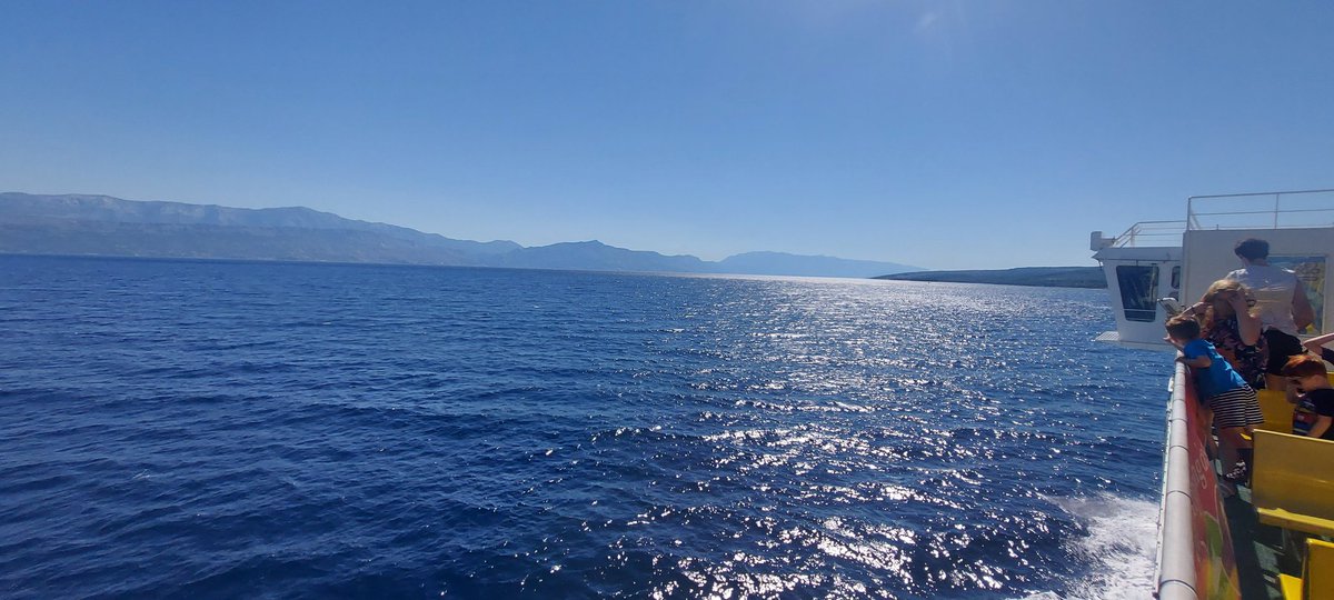 klarinda's tweet image. Ljetna skola za ravnateljice i ravnatelje skola. Plavlje i dublje ne moze ;) @CARNET_HR @CARNET_Edu  #pucisca #klesarskaskola 🥳