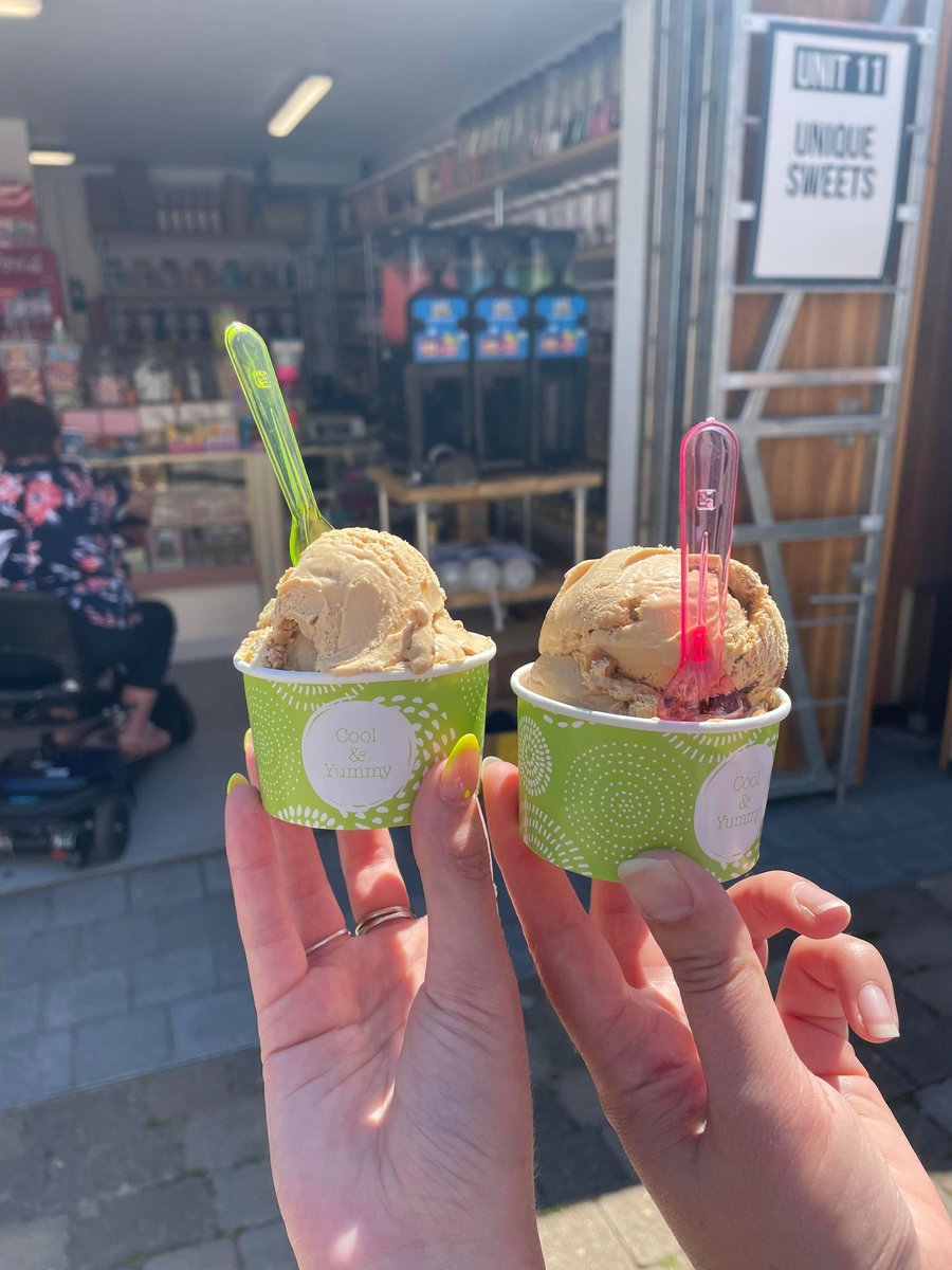 gymarketplace's tweet photo. #MarketDays are our favourite
kind of days! 😍

When the sun makes an appearance, be sure to pop to
#UniqueSweets for a refreshing slush or ice cream to
help cool you down. 🍦🤪 #MarketTraders
#GreatYarmouthMarket #ShopLocal #LocalMarket https://t.co/cKpSNplMg1