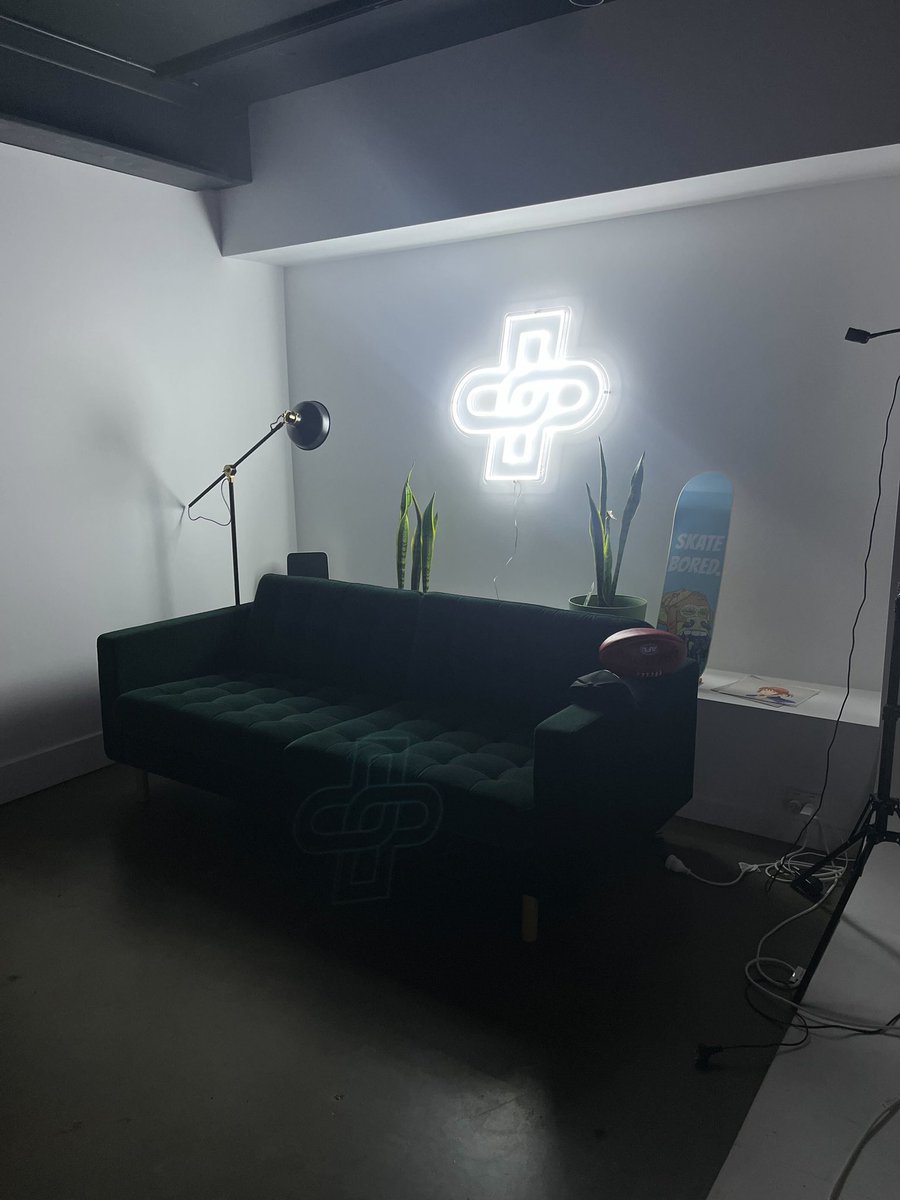 itsemmaoce's tweet photo. New space at HQ, spot the MAYC 😏 https://t.co/AzmR26jvBP