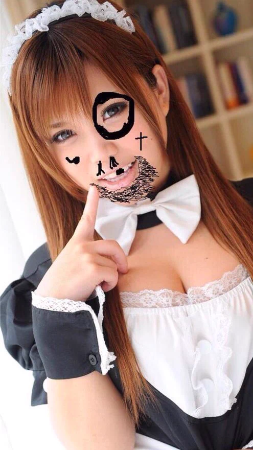 @kusatta_www 先生呼んで来て蜂の巣ツンツンして逃げろ👀 