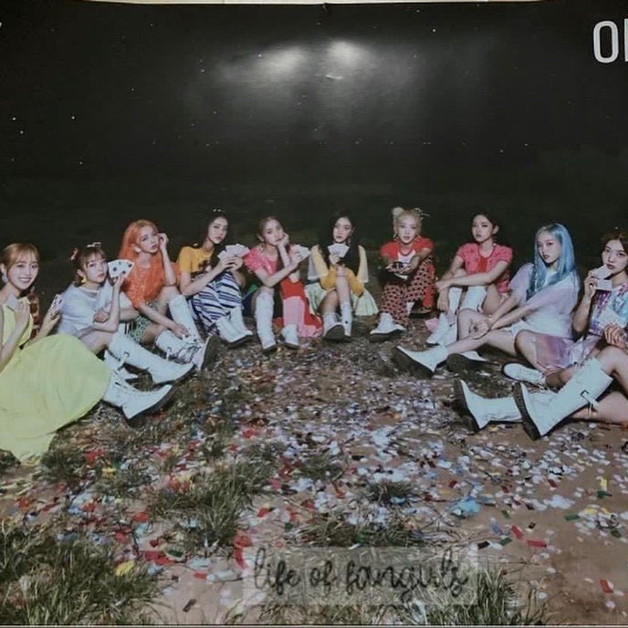 life0ffangirls's tweet image. #INSTOCKS #LOONA #ALBUM #AVAILABLE

LOONA 12:00 Midnight Neon Green Version 
Unsealed Album $10 ($18 for both versions) 
Includes: 
- Photobook 
- CD 
- Shiny Ticket 
- Sticker 
- Rolled poster if meetup, folded poster if mailing

Mailing +$1.50 

#loonaalbum #officialalbum #kpop