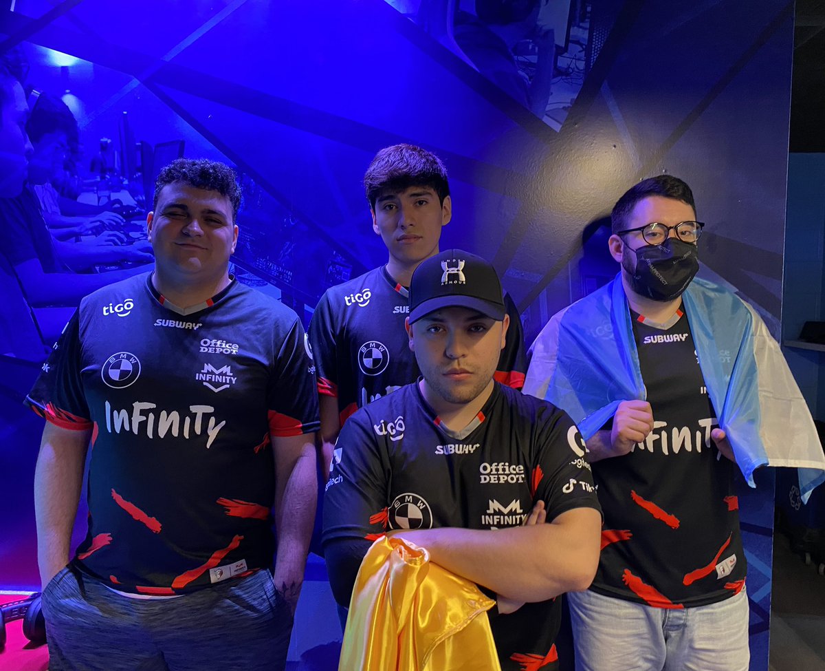 InFinitye_sport's tweet image. Cada uno llevando su bandera en la espalda y la de Latinoamérica en el corazón ❤️

Mañana empieza el mundial de Apex, y estamos listos para darlo todo 👊🏻