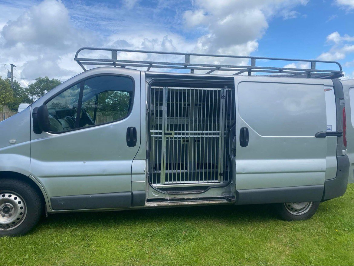 MPetConnect's tweet photo. My gorgeous wee van, fully air conditioned, fully compliant, fully insured, have peace of mind knowing your pet is travelling under our pet insurance &amp; a business with all the certifications needed for transportation 🐶🐱🦎🦆🙈
https://t.co/6g9tHl8XSx https://t.co/ewX5OJqdOB