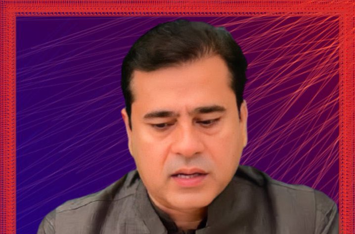 عزت نفس کسی شخص کی محفوط نہیں
اب تو اپنے ہی نگہبانوں سے ڈر  لگتا ہے
ڈنکے کی چوٹ پے ظالم کو برا کہتا ہوں
مجھے سولی سے نہ زندانو سے  ڈر لگتا ہے

 #میں_بھی_عمران_ریاض_ہوں