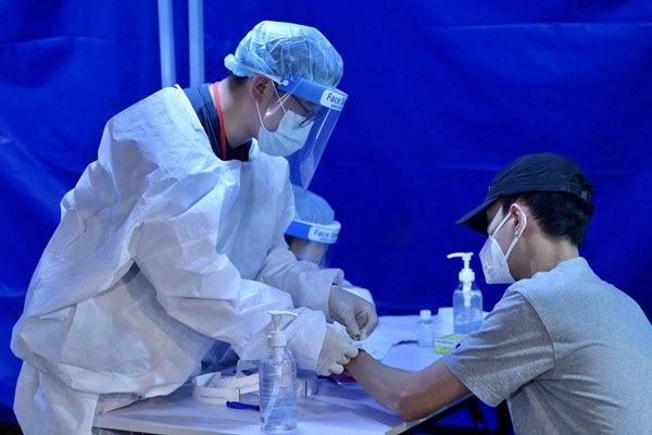 newsgovhk's tweet image. The Govt announces that 4 positive #COVID-19 cases were found in the  #CompulsoryTesting exercise for the restricted area in Tai Po news.gov.hk/eng/2022/07/20…