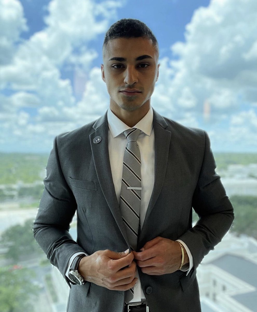 BBJosephAbdin's tweet photo. Meet Joseph, the newest BB🔥😈 #bigbrother24 #BB24 #bigbrotherjoseph #bbjoseph #cbs #cbsbigbrother #cbsbb https://t.co/4gSkLUXxkR