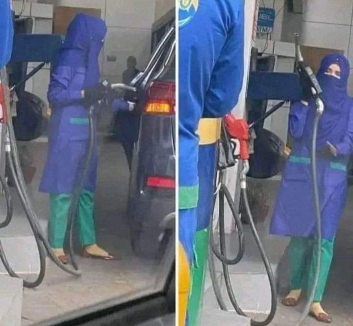 UsamaShafiq80's tweet photo. (خوبصورت باپ کی خوبصورت بیٹی) 🥰
عورت کا زیور اسکی خود اعتمادی اور تعلیم ہے، کپڑے یا دھات کا کوئی ٹکرا نہیں۔
اس بہن کو میری طرف سے دونوں ہاتھوں سے سلام۔  ہمیں مل کر ایسا معاشرہ تشکیل دینا ہوگا جس میں عورت عزت اور تحفظ کے ساتھ اپنی روزی روٹی کماسکے۔ 🙂
#pso 👍
#PakistanZindabad https://t.co/l97zAzOOIk