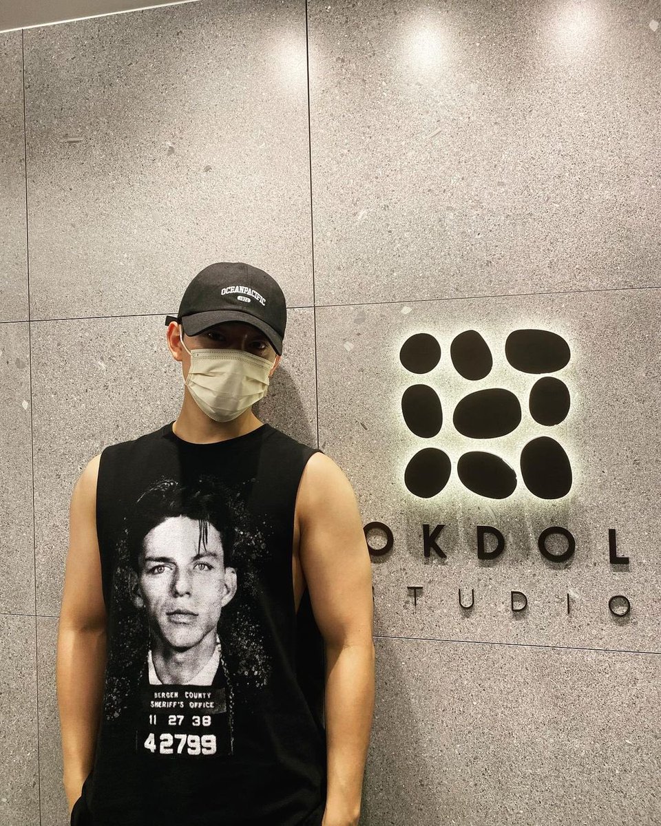 favoriteJDH's tweet photo. 220706 대현 인스타그램

여름엔👍 https://t.co/Ts6jJ6WIhk