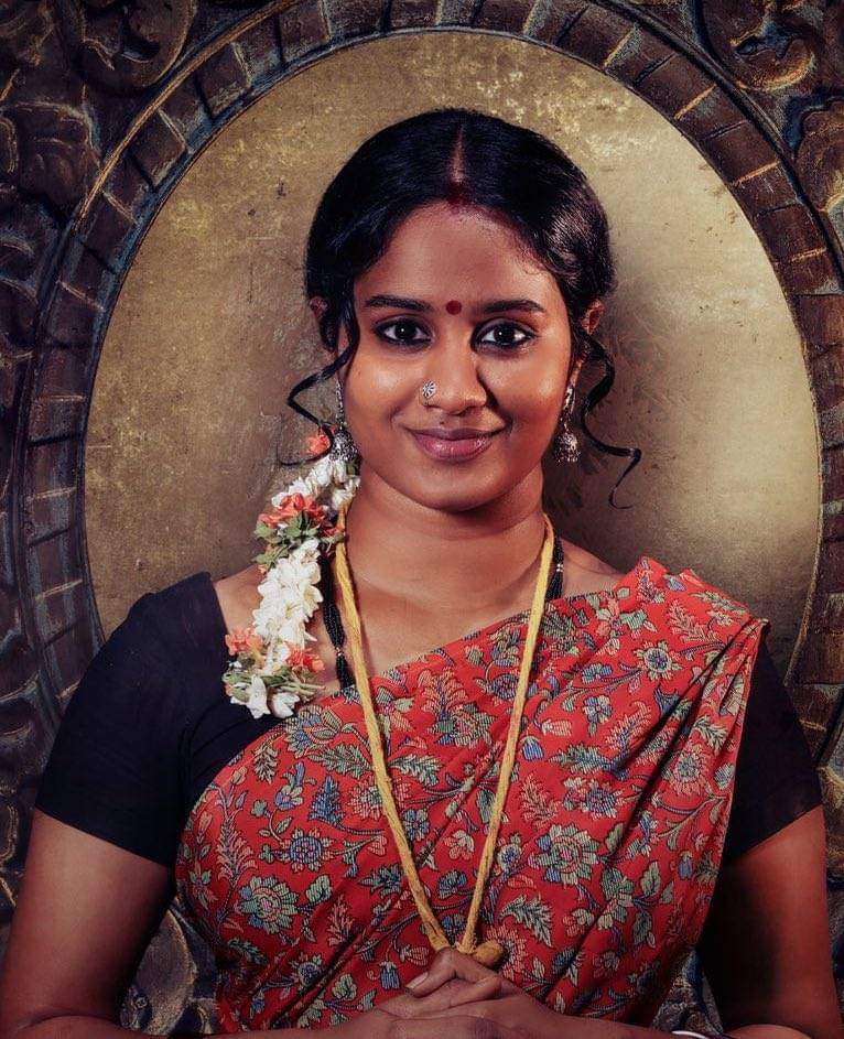 Tamil Aunties Hot Photos