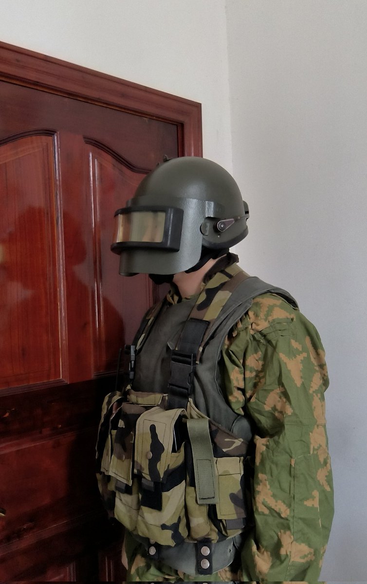 SagaciousSnow's tweet image. 2004 Beslan