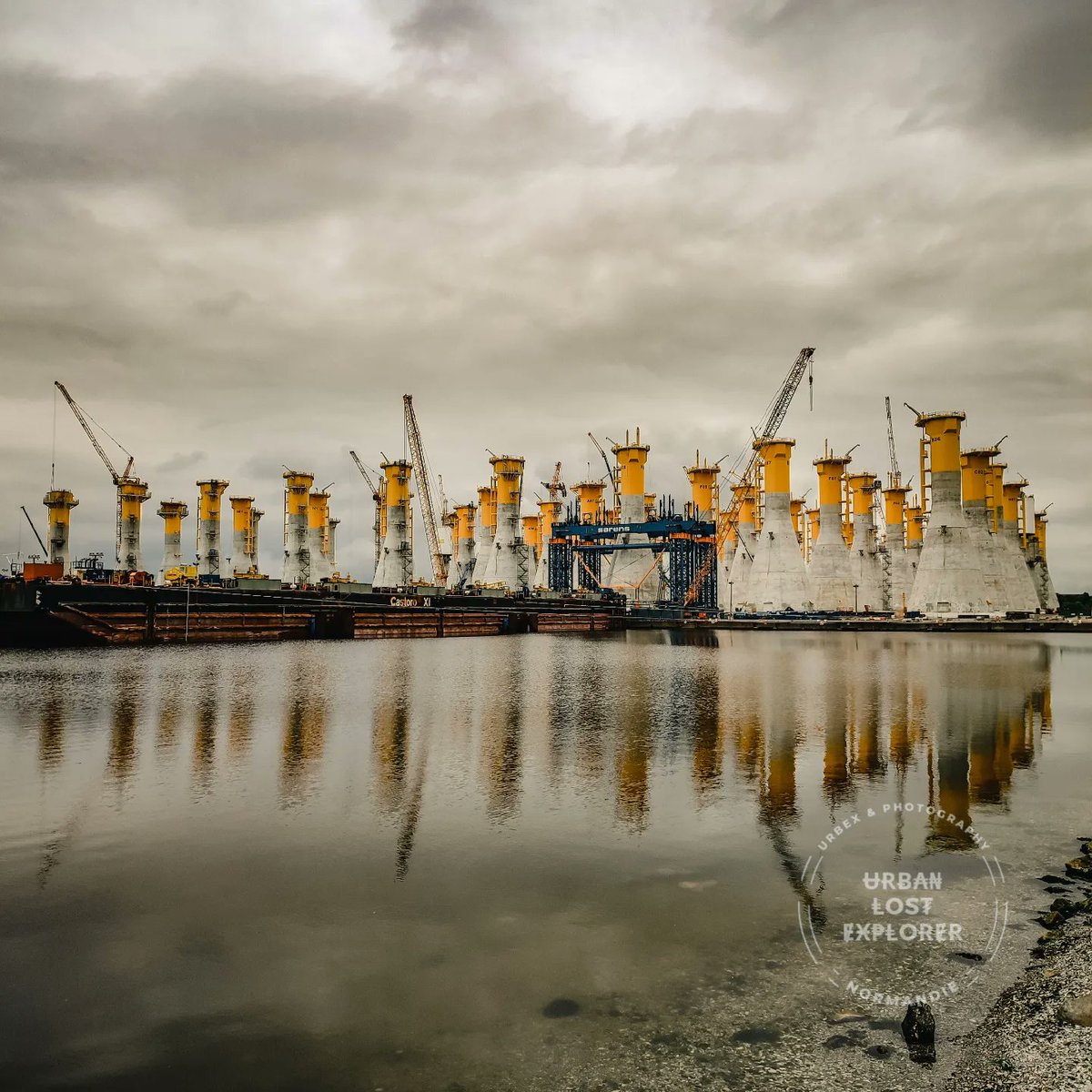 UrbanLostExplor's tweet photo. 🚸🏴‍☠️ City trip • Le Havre
➖➖➖➖➖➖➖➖➖
Jungle urbaine 
#lehavre #lehavretourisme #lehavrecity 
#urbex #urbexphotography #urbexfrance #urbanexploration #urbexnormandie #_passion_urbex_ #the_urbex_institute #urbex_supreme #urbexpeople https://t.co/rOQdsX77I3