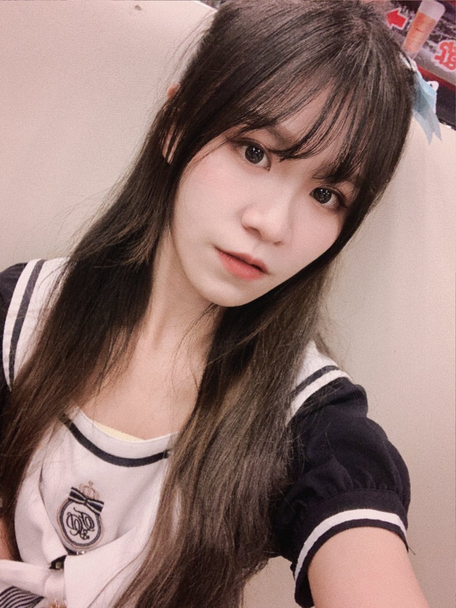 3ternal_LEMY's tweet photo. Uplive で配信始まったんだけど
香港タイム四時で
会おうか。 https://t.co/Jvzb0YqS7a