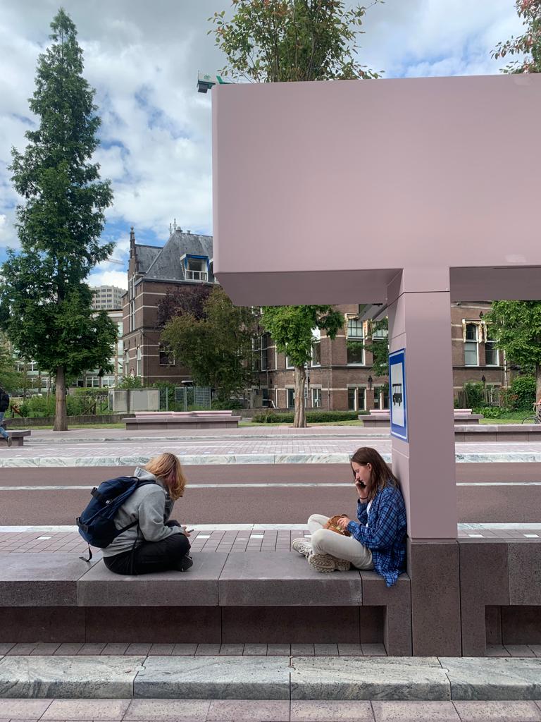 F_Beurskens's tweet photo. En nog wat leuke foto's van het HOV busknooppunt UMCG noord. #Koenvanvelsenarchitecten https://t.co/74yxKTIQhn
