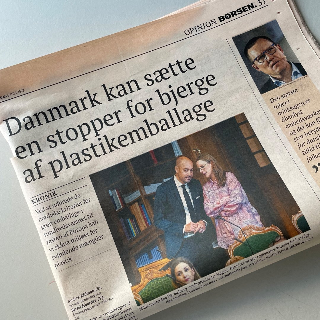 Danske Regioner (@regionerne) on Twitter photo KRONIK FOR MILJØET: Danmark kan sætte en stopper for bjerge af plastikemballage fra Europas hospitaler. <a href="/AndersKuhnau/">Anders Kühnau</a>, Danske Regioner, og <a href="/BHaarder/">Bertel Haarder</a>, Nordisk Råd, i dagens Børsen. Tak for opbakning, <a href="/Heunicke/">Magnus Heunicke</a> og <a href="/LeaWermelin/">Lea Wermelin</a>👍 #sundpol #dkgreen #dkpol regioner.dk/services/nyhed… KRONIK FOR MILJØET: Danmark kan sætte en stopper for bjerge af plastikemballage fra Europas hospitaler. <a href="/AndersKuhnau/">Anders Kühnau</a>, Danske Regioner, og <a href="/BHaarder/">Bertel Haarder</a>, Nordisk Råd, i dagens Børsen. Tak for opbakning, <a href="/Heunicke/">Magnus Heunicke</a> og <a href="/LeaWermelin/">Lea Wermelin</a>👍 #sundpol #dkgreen #dkpol regioner.dk/services/nyhed…