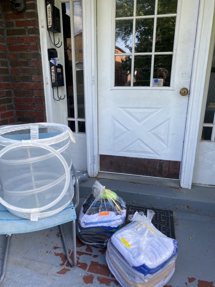 This is how my laundry came back today. I don’t do laundry anymore because I got a personal launderer and with it a better life. Thank you SudShare! I can’t recommend SudShare enough. Use my link and get $10 off. It's really easy.
 referral.sudshare.com/DFVs