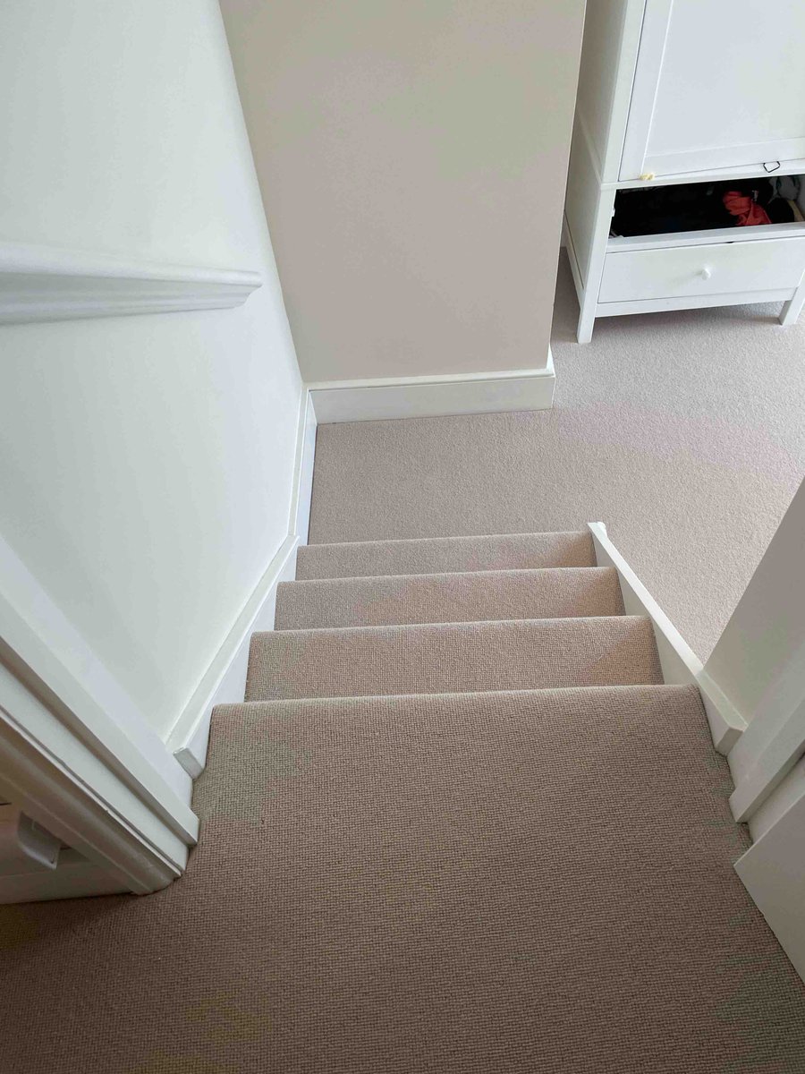 cavendishdev's tweet photo. Flooring - Domestic Carpet
#London #SW18 #Fitting_of_Kandesh_carpet #Job_complete
#With_this_success_comes_greater_opportunities_and_challenges https://t.co/9CfJioU72w