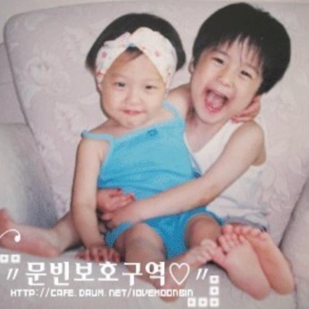 Mb_loops's tweet photo. They grew up so well 🥺
#문빈 #문수아 https://t.co/ghcXoIh7qe