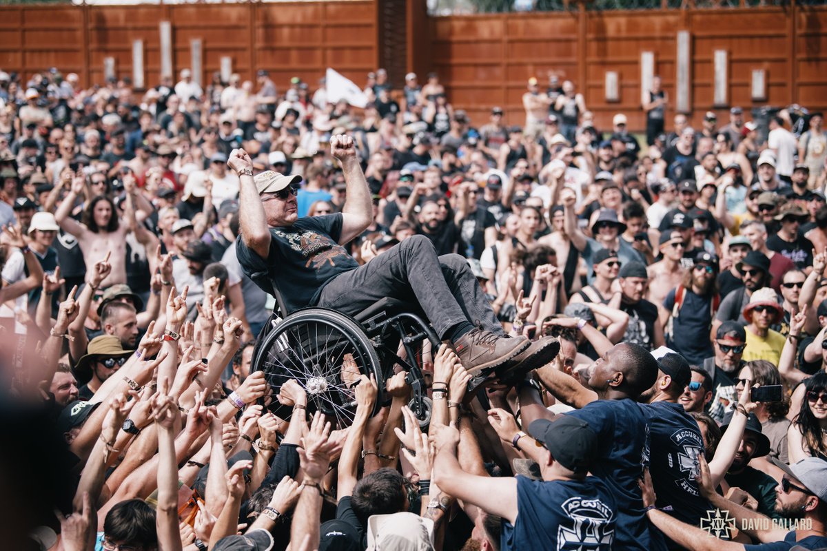 hellfestopenair's tweet photo. Êtes-vous toujours avec nous les Hellbangers ? 🤘

📸 : Ronan Thenadey / Nicko Guihal / David Gallard / @toulstouille 

#hellfest #hellfest2022 #openair #festival #france #clisson https://t.co/hZWWERmpLy