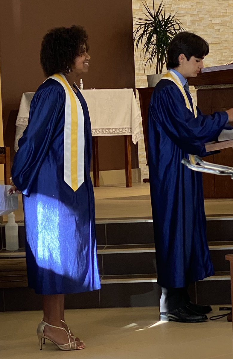 Congratulations to our 2022 graduating Mustangs!