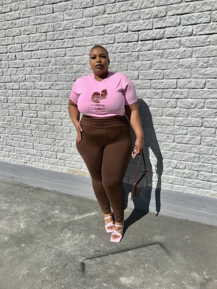 Rebirth_Tseleng's tweet photo. Who needs make up when you can be pretty in pink?😍 

#streetwear #tshirtprinting #tshirtshop #Amagents https://t.co/rvWhWERUWs