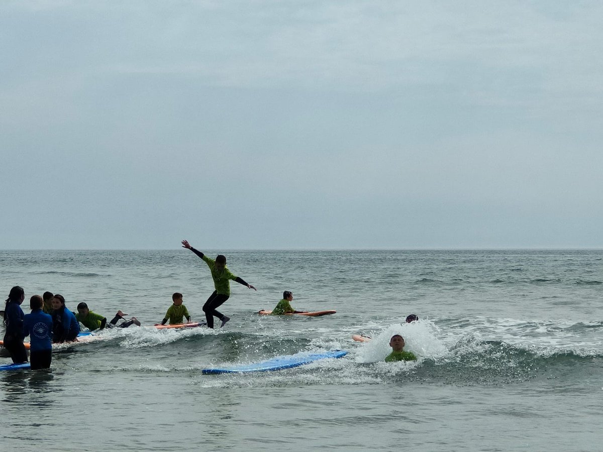 CorvedaleSchool's tweet photo. A couple of action shots from yesterday's surf school #outerreef #surf #pembrokeshire https://t.co/ehlQG0TTXa