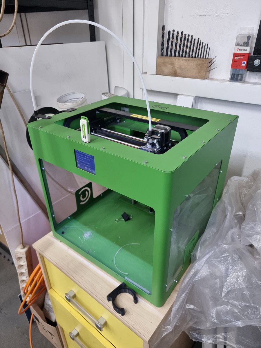 romicmilan's tweet image. Moj prvi 3D printer, uskoro će da napuni 10 godina 😍

#3Dprinting #3Dprinter #craftbot #craftware