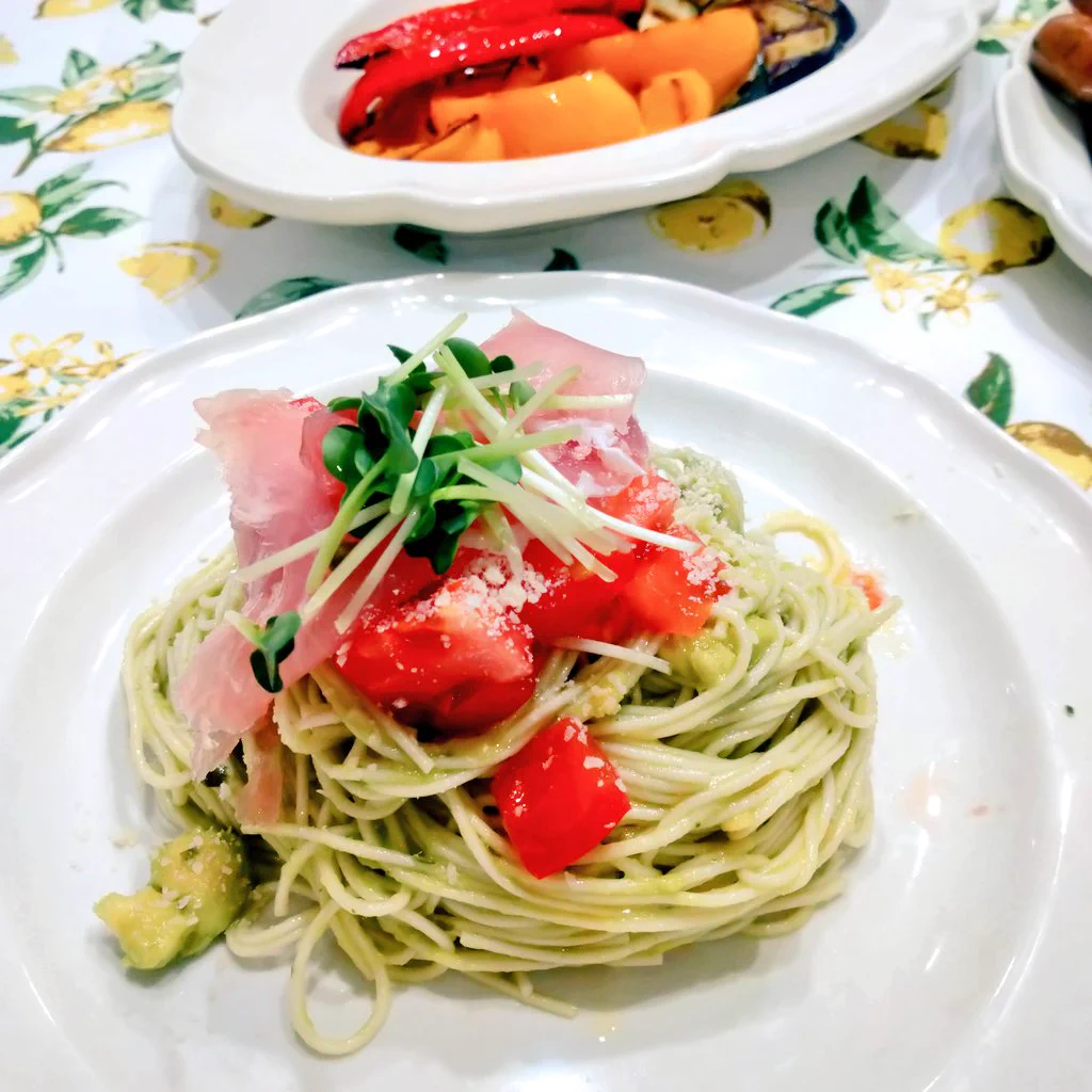 アボカドそうめん
サーモンのステーキ
ソーセージグリル
夏野菜のグリル
そうめんと、サーモンはai_mogmogさんのレシピで♥おいしかった🥺🥺🥺
#おうちごはん
#Twitter家庭料理部  