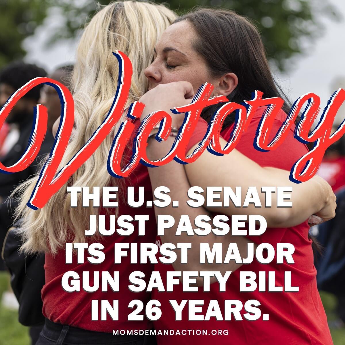 MPWalkergirl's tweet photo. Now, onto the House!@momsdemand https://t.co/mkKDbotKSr
