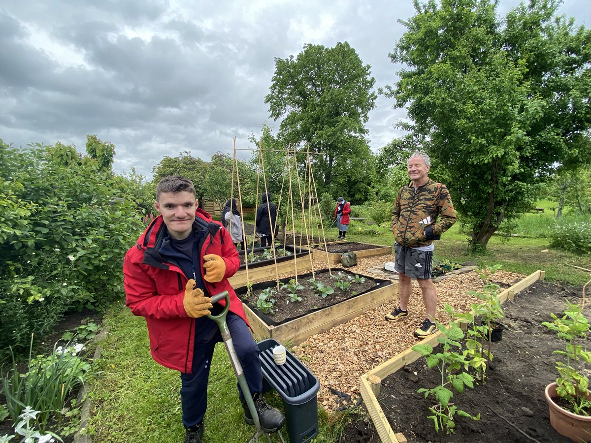 HopefulFamilies's tweet photo. It's Learning Disability week! Our Green Hand Gang meet weekly every Wednesday, creating and maintaining their own garden while learning crucial life skills such as team work, communication and problem solving #LDWeek22

Meet the gang. Click: https://t.co/zsZIrheKWb https://t.co/KZsc8zxa14