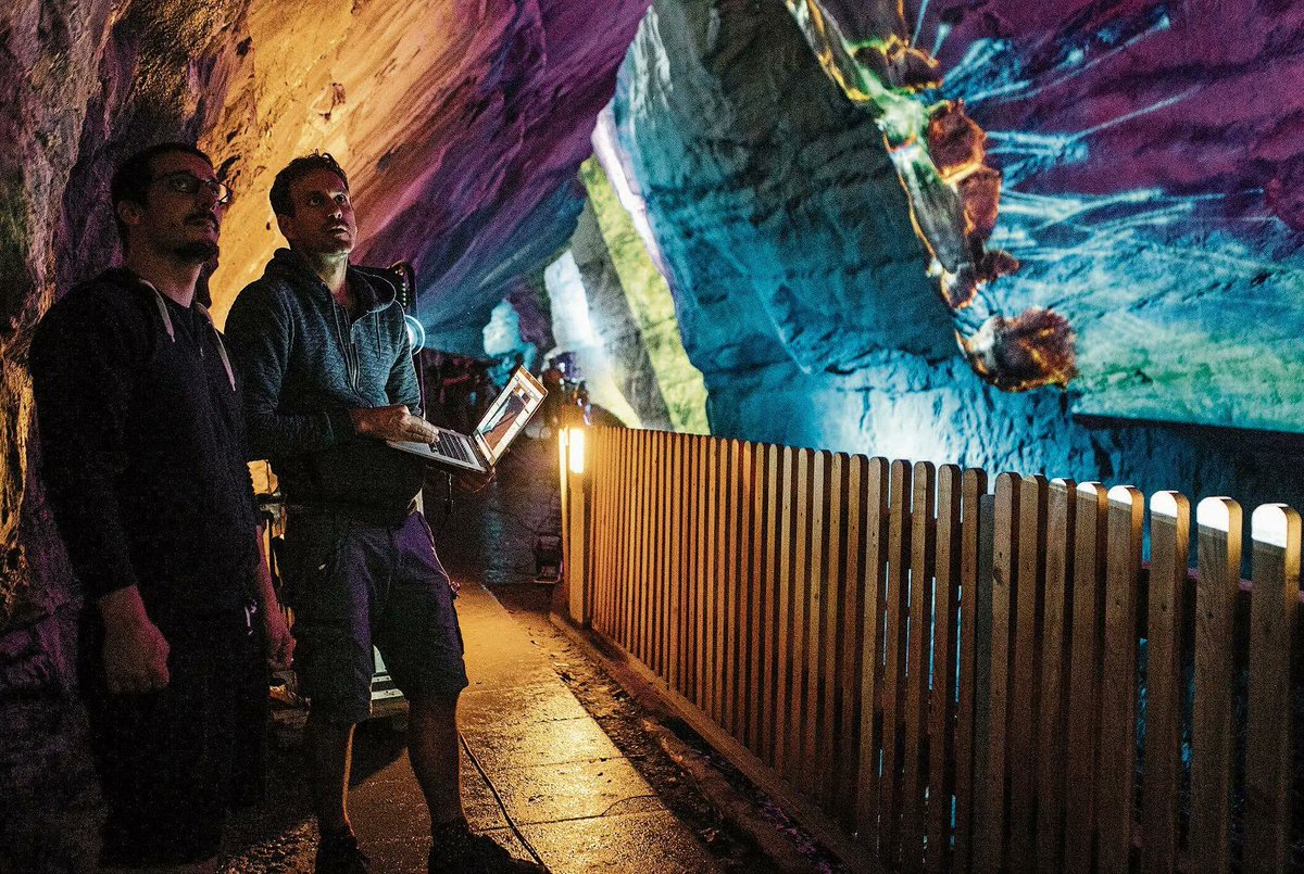 Faszinierend! Eingebettet in die atemberaubende #Taminaschlucht erzählt #LightRagaz ein einzigartiges Erlebnis für alle Sinne! 
Eine Glücks-Geschichte mit einmaligen Licht-Erlebnissen &amp; spielerischen Interaktionen!
Bis 15.10.22.
@sgbtourismus 
bit.ly/3brAqlZ