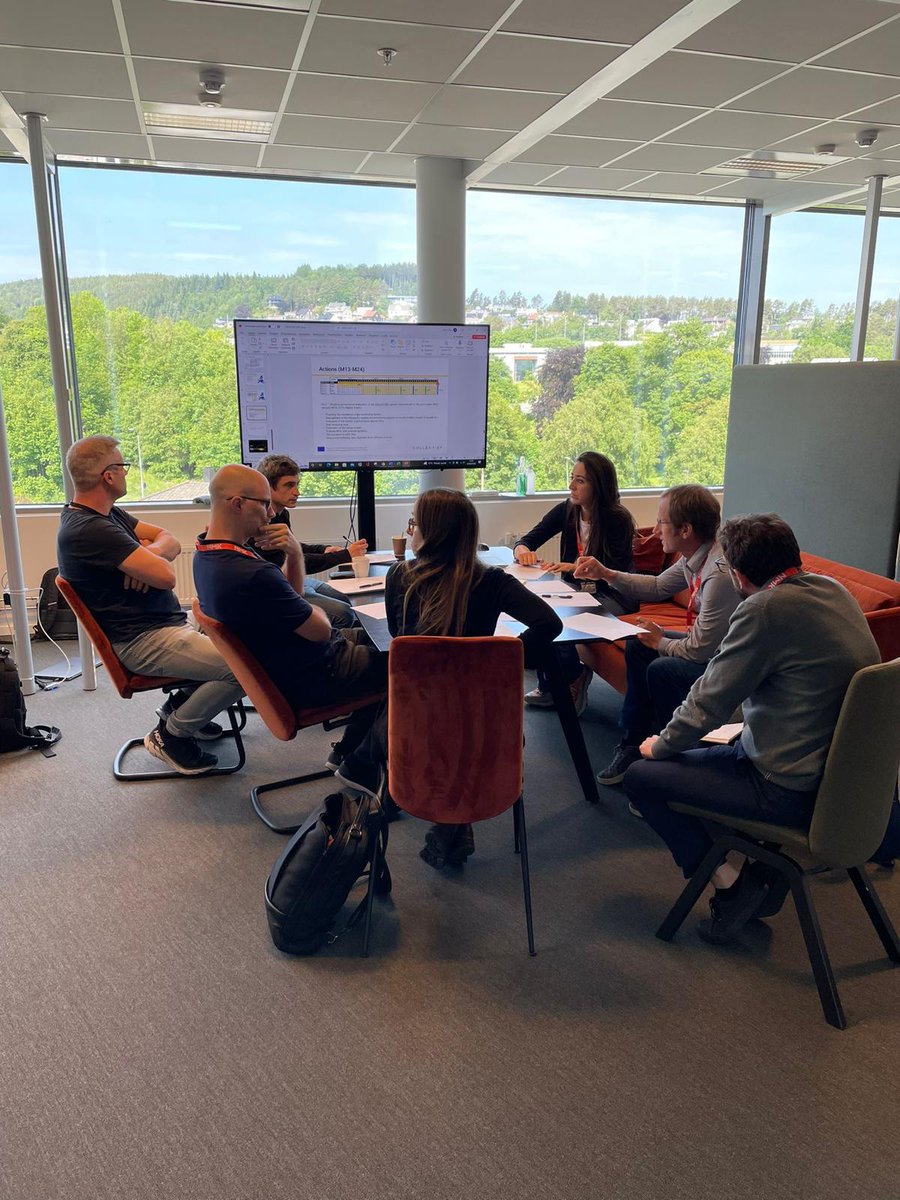 It's day 2️⃣ at the #COLLECTiEF General Assembly!
No time like the present to sit together and share experiences, feedback &amp; plans for the upcoming year 💪