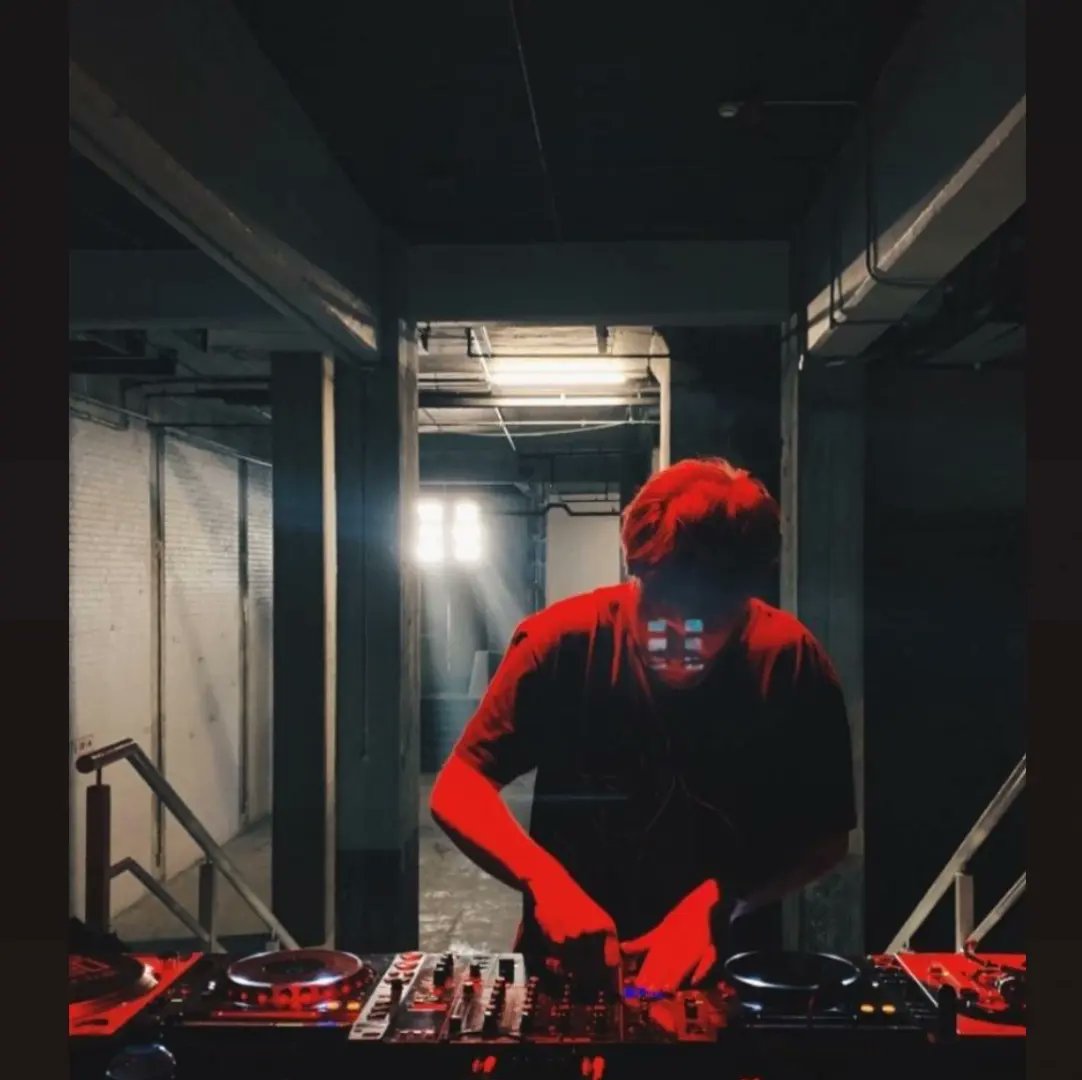 dreams come true, 
do can do anything.
making my <a href="/ANDClubZA/">And</a> and <a href="/heavyrotationza/">Heavy Rotation</a> debut tomorrow night.