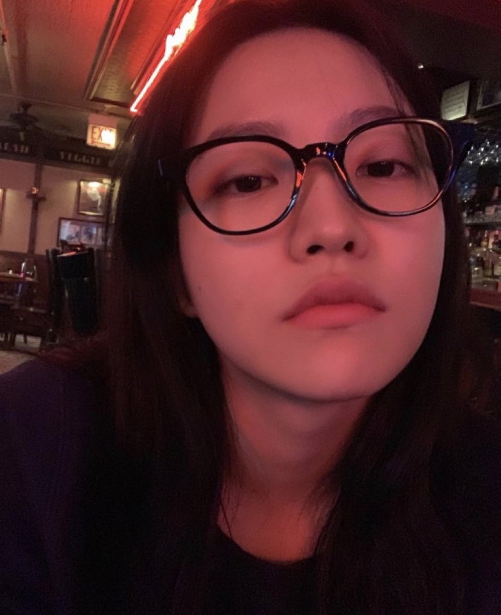 kimjenknee's tweet photo. KIM YERIM 💜 https://t.co/HN9ysmg9tt
