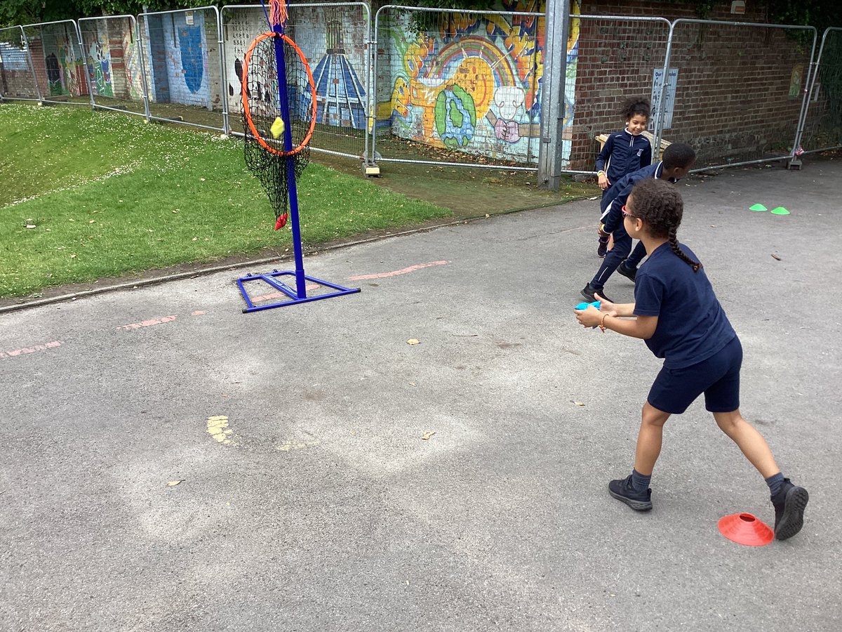 StSebastiansPrimary tweet media