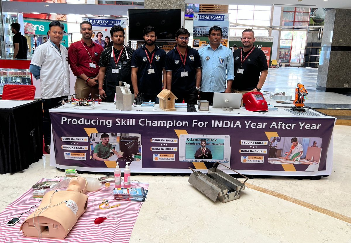 BsduOfficial's tweet photo. Want to be a #BSDUian?
Come and visit us at OMSL Education Fair at City Square Mall, Ajmer to hear about the education opportunities available with Bhartiya Skill Development University for you! 
#BSDUJaipur #SkillUniversity #educationfair #educationfair2022 #AjmerNews #ajmercity https://t.co/Blvm7bXaLr