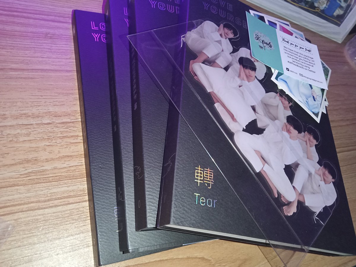 Jeykey_flower's tweet photo. #skffeedbacks arrived today , Thankyou so much @SkFinds . All albums are in good condition and well packaged 💜 https://t.co/RPGLf8ruNC