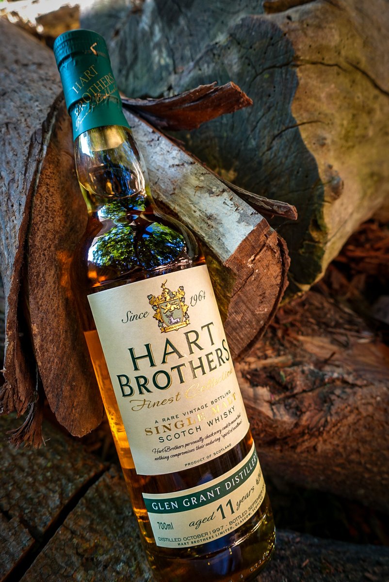 theleakybutt's tweet photo. Distilled in 1997 and bottled for @lcbo Vintages in 2009, this fantastic expression of @theglengrantscotch by Hart Brothers proudly displays everything a Glen Grant should be. A wonderful dram full of sweet melon and fresh floral notes.
#whisky #whiskylover #scotchwhisky https://t.co/AyRaseMTnq